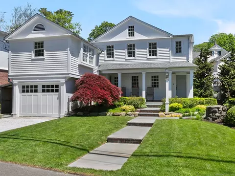 81 Main St, Southport, CT 06890