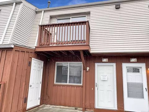 330 Short Beach Rd #F6, East Haven, CT 06512