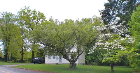 438 High St, Willimantic, CT 06226