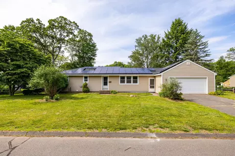 41 Council Ring Dr, Bristol, CT 06010