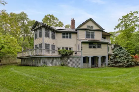 143 Petticoat Ln, East Haddam, CT 06423