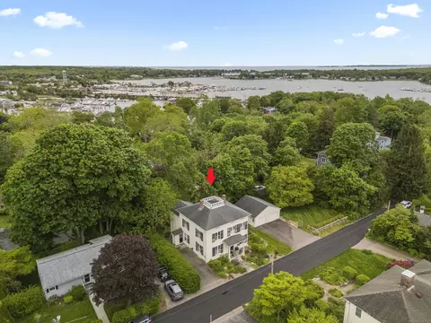 9 Rathbun Pl, Mystic, CT 06355