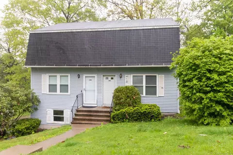 146 Macarthur Dr #2B, Waterbury, CT 06704