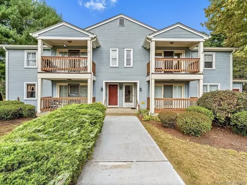 108 Ashmead Cmns #108, Enfield, CT 06082