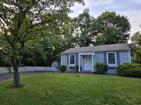 12 Wistar Ct, Darien, CT 06820