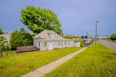 88 Boston Post Rd, Milford, CT 06460