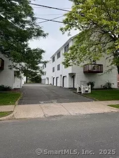 243 Lawlor St #2C, New Britain, CT 06051
