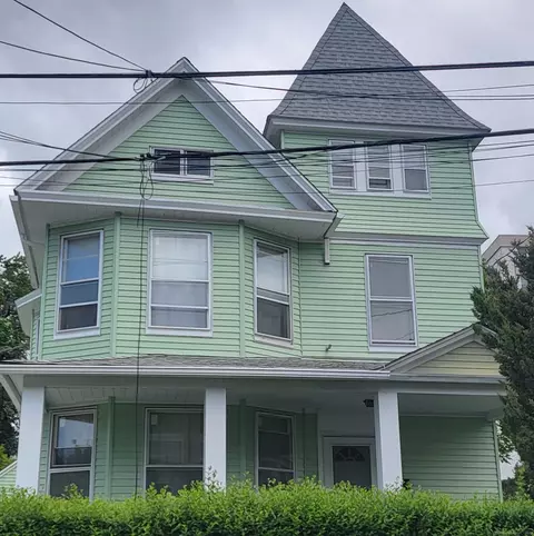 45 Washington Pl, Bridgeport, CT 06604