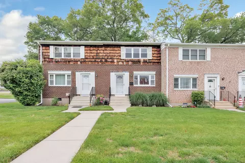 77 Shea Ave #77, Milford, CT 06460