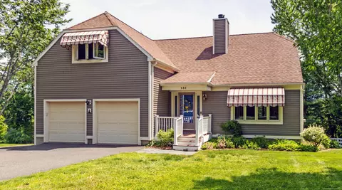 131 Spring Brook Dr, Middletown, CT 06457