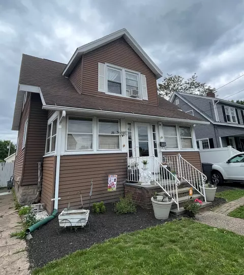 19 Marion St, West Haven, CT 06516