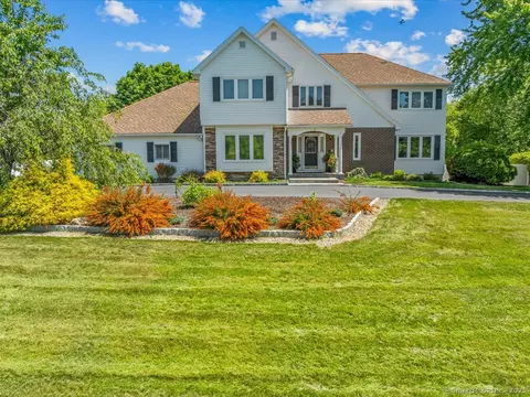 3 Colman Dr, Wolcott, CT 06716