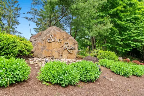 192 Rosewood Ln #192, Berlin, CT 06037