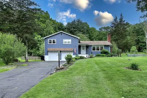 1690 Hartford Tpke, North Haven, CT 06473