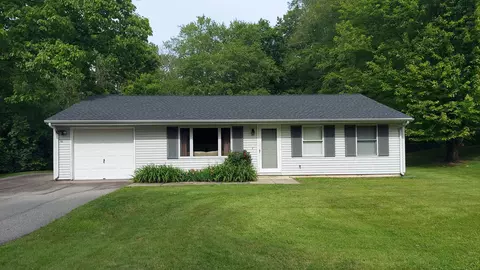 50 Highland Dr, Ledyard, CT 06339