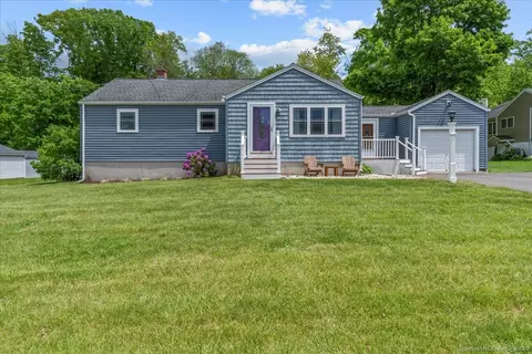 22 Pioneer Dr, North Branford, CT 06471