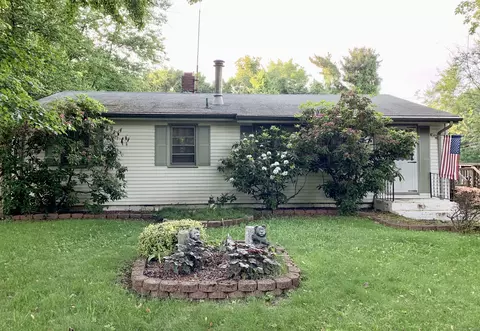 17 Oronoque Rd, Milford, CT 06461