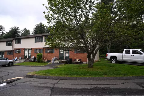 39 Horton Hill Rd #5H, Naugatuck, CT 06770
