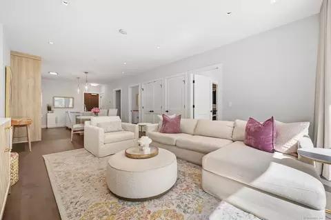 180 Park St #D103, New Canaan, CT 06840
