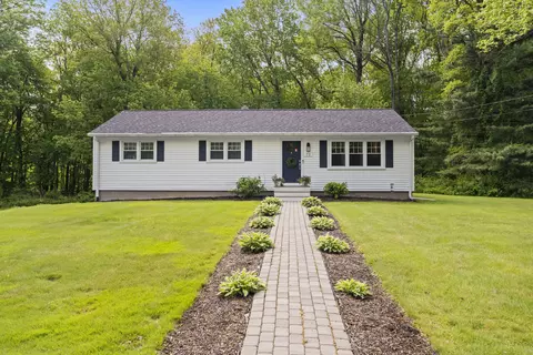 72 Twin Brook Ter, Monroe, CT 06468