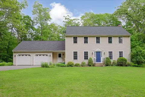 109 Edstrom Rd, Marlborough, CT 06447