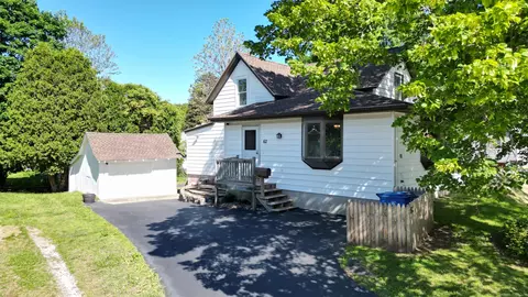 62 Pratt St, Norwich, CT 06360