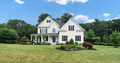 6 Hinman Meadow Rd, Burlington, CT 06013