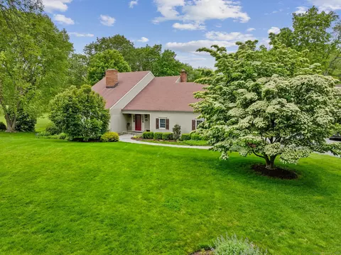 15 Silvermine Woods Rd #15, Wilton, CT 06897