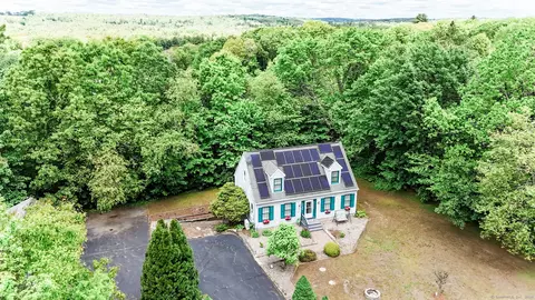 523 Wauregan Rd, Killingly, CT 06239