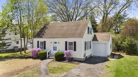 330 Meriden Ave, Southington, CT 06489