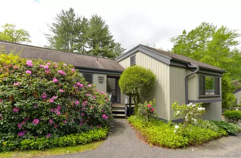 881 Heritage Vlg #B, Southbury, CT 06488