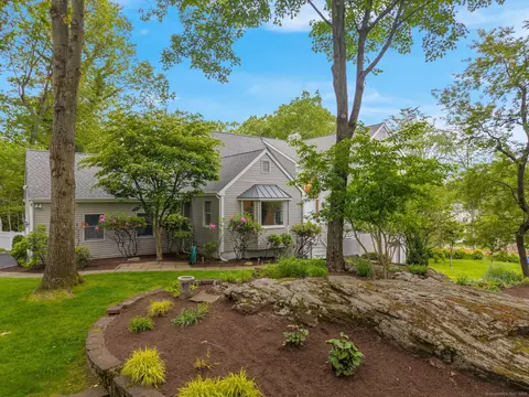 14 The Mews, Westport, CT 06880