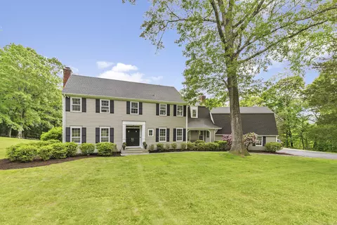 47 Ridgecrest Rd, Stamford, CT 06903