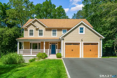 47 Summit Ridge Rd, Stamford, CT 06902
