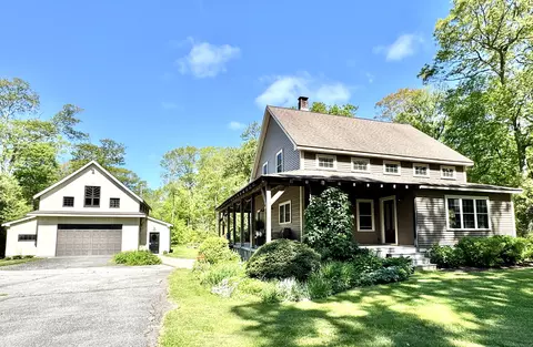 297 N Stonington Rd, Stonington, CT 06378