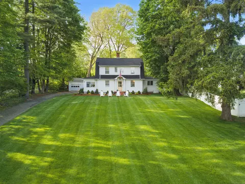 610 Fern St, West Hartford, CT 06107