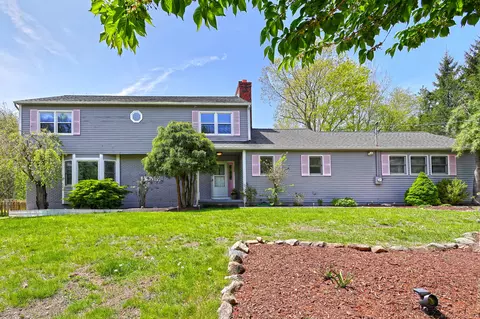 660 Cedar Grv, Orange, CT 06477