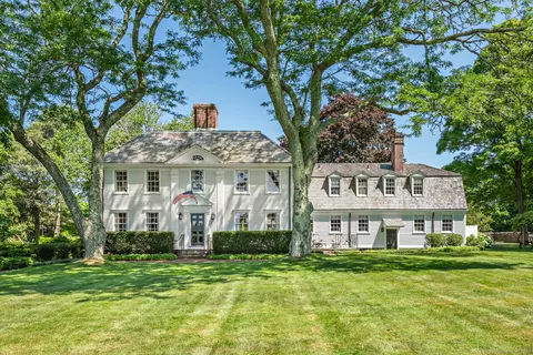 264 Taugwonk Rd, Stonington, CT 06378