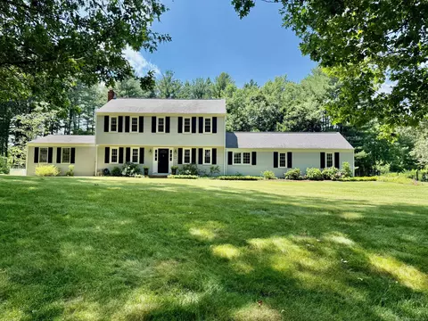 23 Johnny Cake Ln, Glastonbury, CT 06033