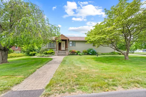 223 Beach Rd, Wolcott, CT 06716