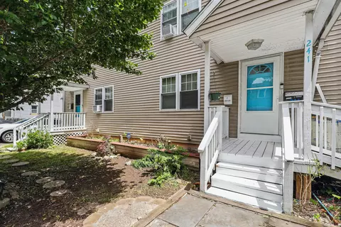 241 Wallace St, New Haven, CT 06511