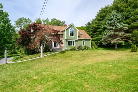 101 Railtree Hill Rd, Woodbury, CT 06798