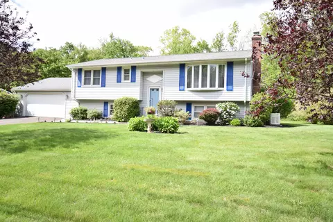 15 Valley Brook Rd, Branford, CT 06405