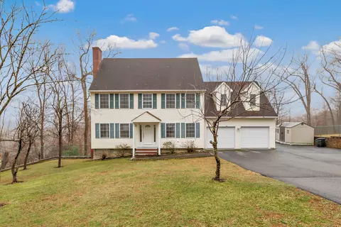 70 Cedar Ln, Beacon Falls, CT 06403