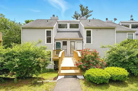 27 Pheasant Run #27, Cromwell, CT 06416