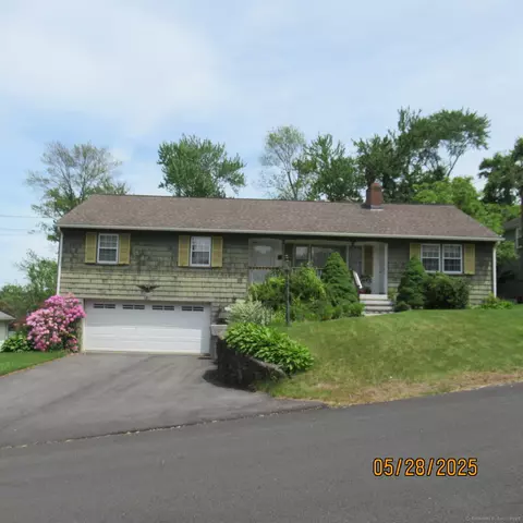 89 Emily Ln, Bristol, CT 06010
