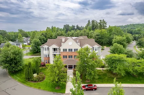 65 Cassandra Blvd #106, West Hartford, CT 06107