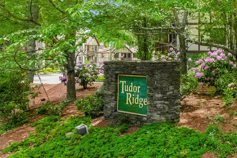 125 Warner Hill Rd #74, Stratford, CT 06614