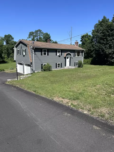 43 Higgins Hwy, Mansfield, CT 06250