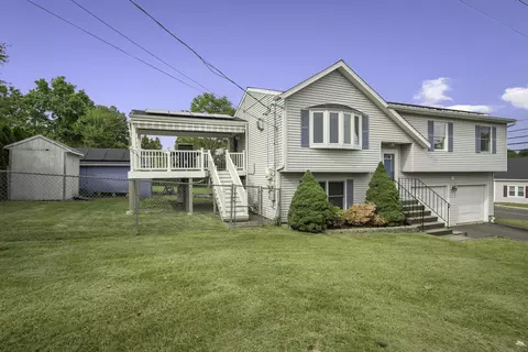 8 Lindsley St, Waterbury, CT 06708